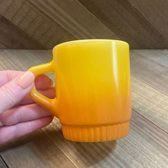Vintage Anchor Hocking Fire King Made in USA Yellow Orange Ombré Coffee Cup Mug - Picture 1 of 12